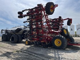 2023 Bourgault 3330 SE