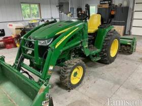 2017 John Deere 3046R