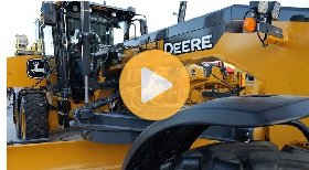 John Deere grader walkaround