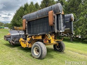 2008 OXBO 330				