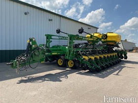 2023 John Deere DB60 				