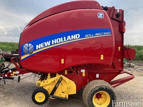 2021 New Holland Rollbelt 560				