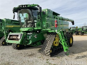 2023 John Deere S790				