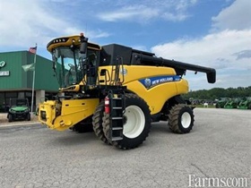 2017 New Holland CR6.90				