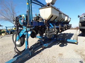 Kinze 2300				