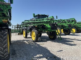 2022 John Deere 412R				
