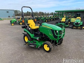 2016 John Deere 1025R				