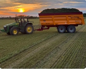 Good day chopping haylage!