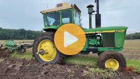 JOHN DEERE 6030 tractor plowing