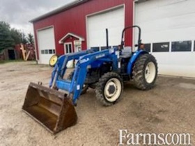 New Holland TN65				