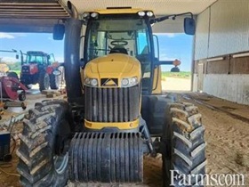 2016 Challenger MT525E				