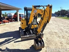 2022 JCB 35Z-1				