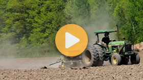 Finally we are on the fields planting corn!