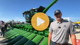 John Deere's CF18 Corn Head